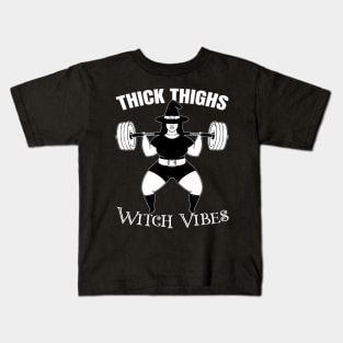 Thick Thighs Witch Vibes Powerlifter witch Funny Halloween Gym Kids T-Shirt